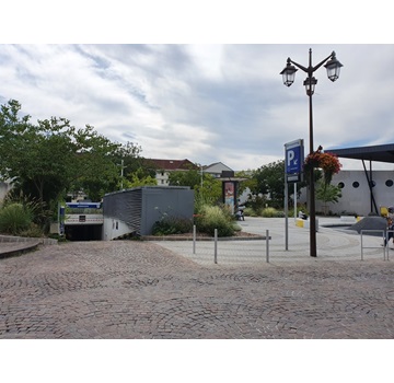 Parking Normandie (Mantes-la-Jolie)