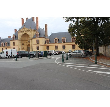 Parking Place d'Armes (Fontainebleau)